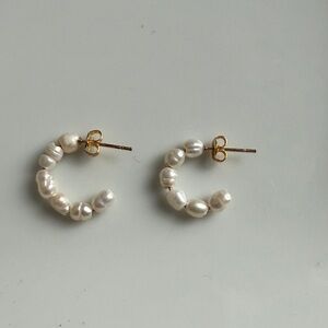 SHASHI
Petite Princess Leia Hoops